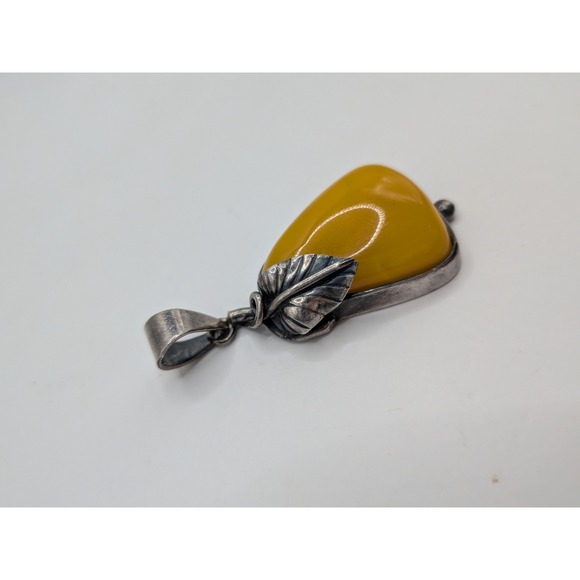 Art Nouveau Sterling Silver Butterscotch Egg Yolk Amber Pendant Leaf Pear Shaped - Picture 4 of 13